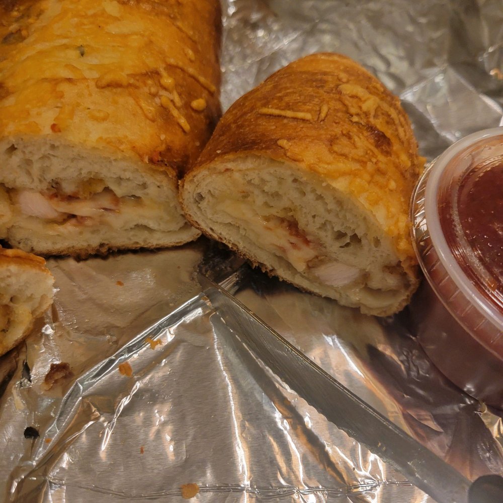 Pie's On Pizzeria & Grill