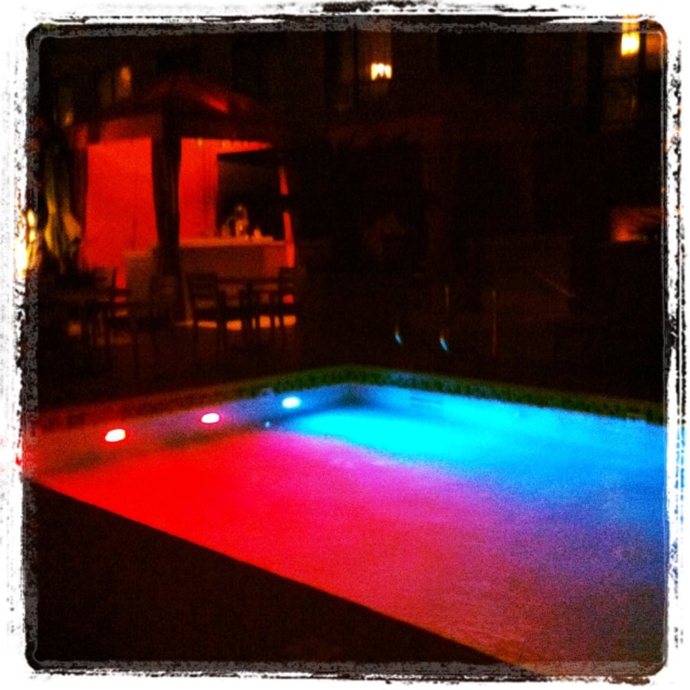 Poolside Cafe