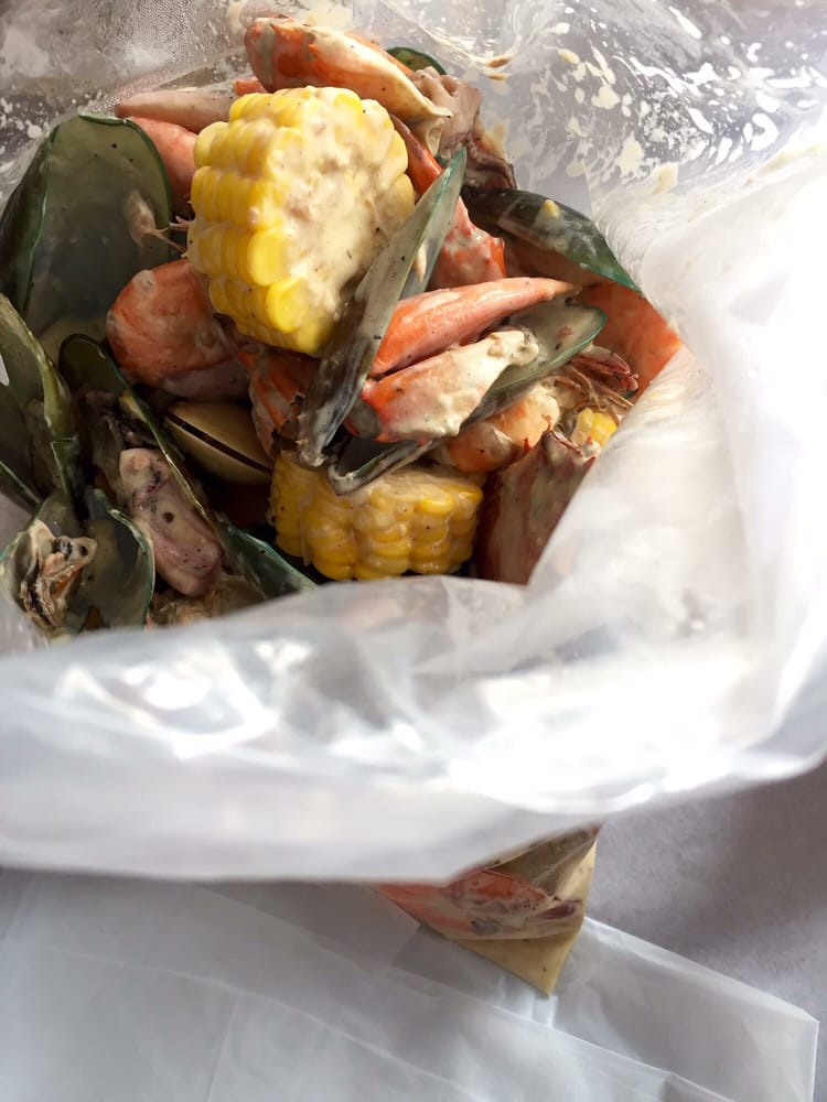 Crab n’ Crew Restobar 17 Photos Seafood 77 Visayas Avenue, Quezon