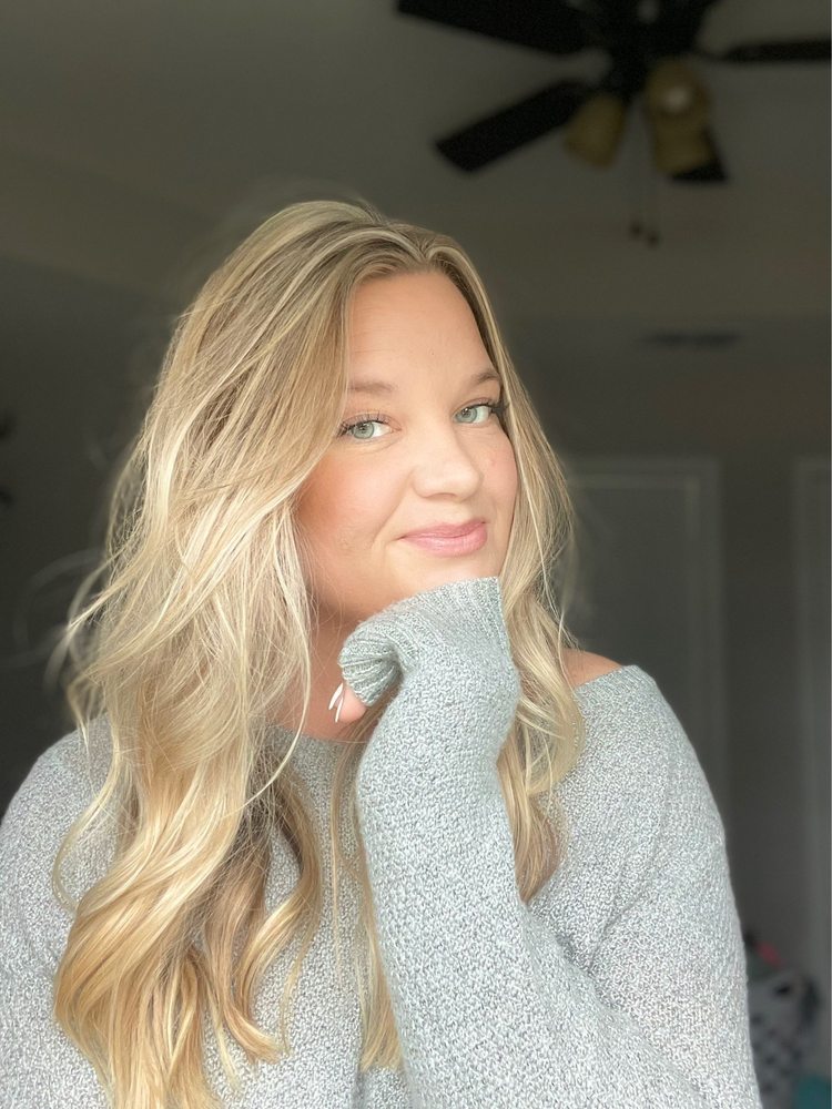 Bombshells Hair Studio