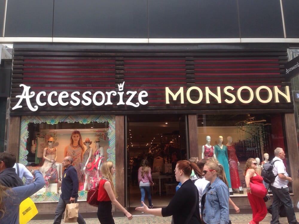 Monsoon Fashion 498500 Oxford Street, Marylebone, London, United
