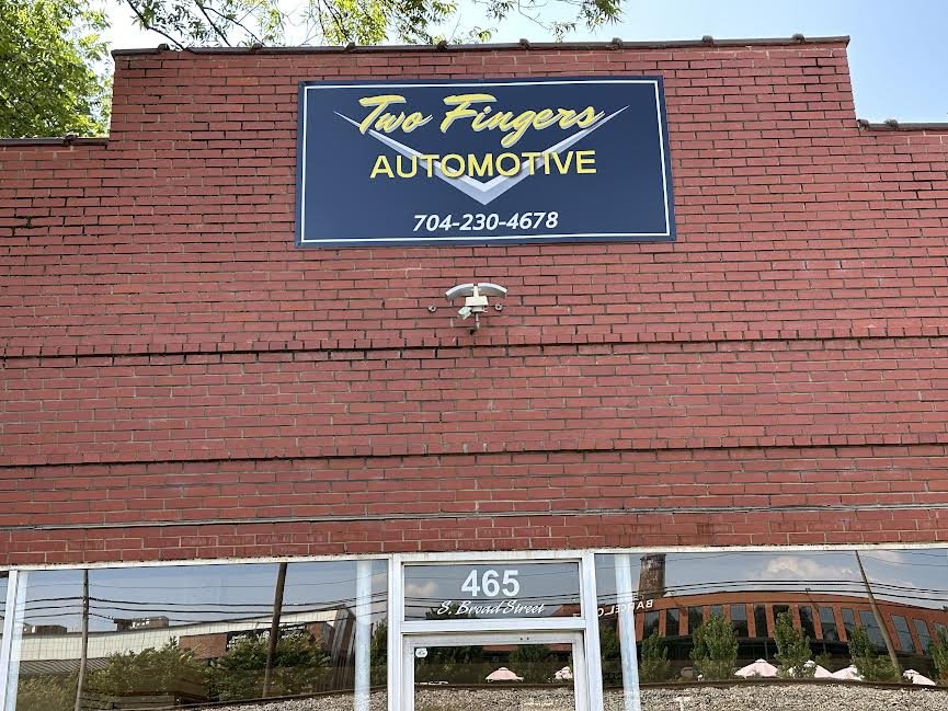 Two Fingers Automotive