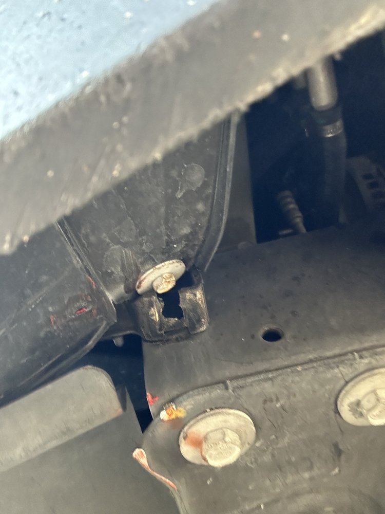 Buddy's 24HR Towing & Auto Services