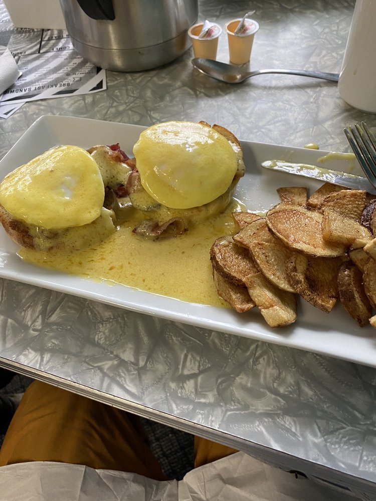 Cosmo's Diner