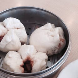 Photo of Daimo Chinese Restaurant - Richmond, CA, United States. Steamed pork buns