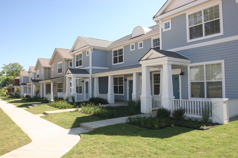 University Place University Housing 1045 E Eh Crump Blvd, Southside