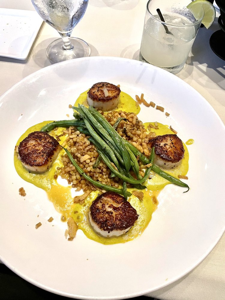 Delfinos Italian Restaurant