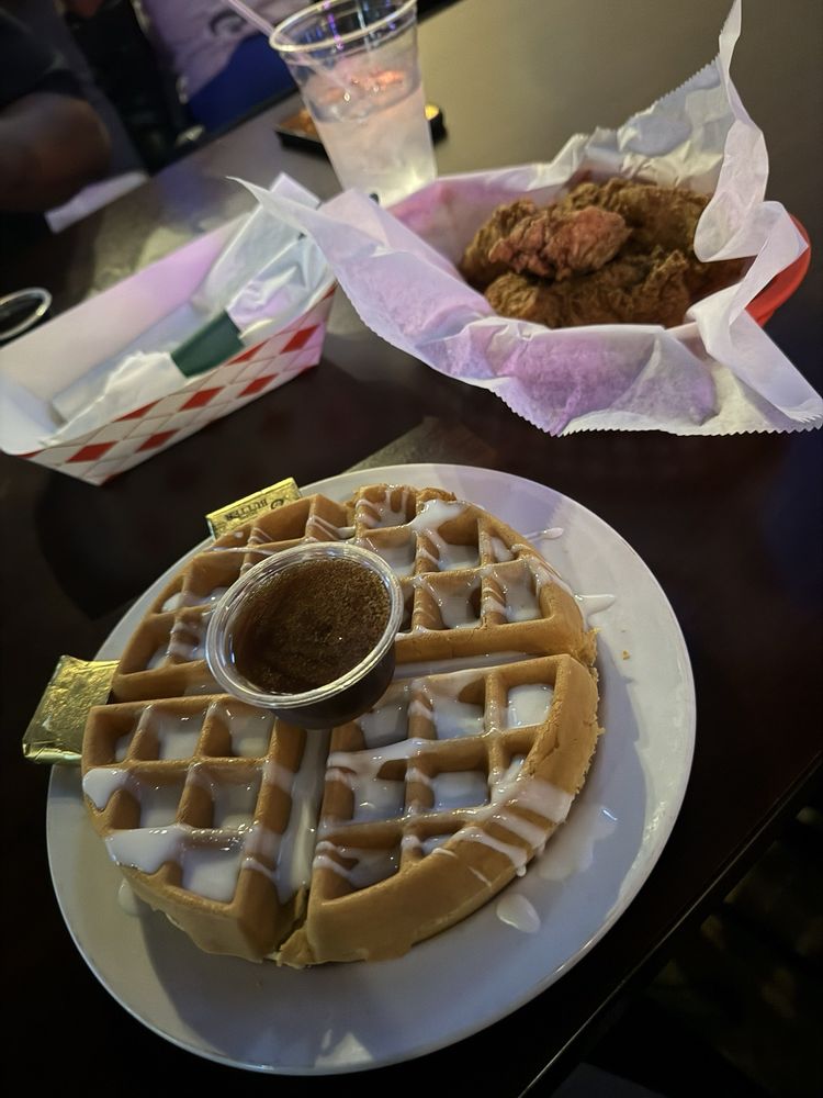 RyGuy's Chicken & Waffles