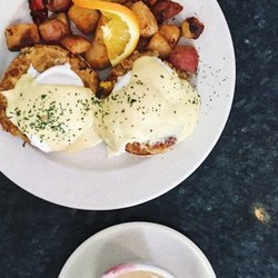 Annie S 45 Photos 88 Reviews Sandwiches 176 Bellevue Ave Annie S 45 Photos 88 Reviews Sandwiches 176 Bellevue Ave Newport Ri Restaurant Phone Number Last Updated December 15 2018 Yelp