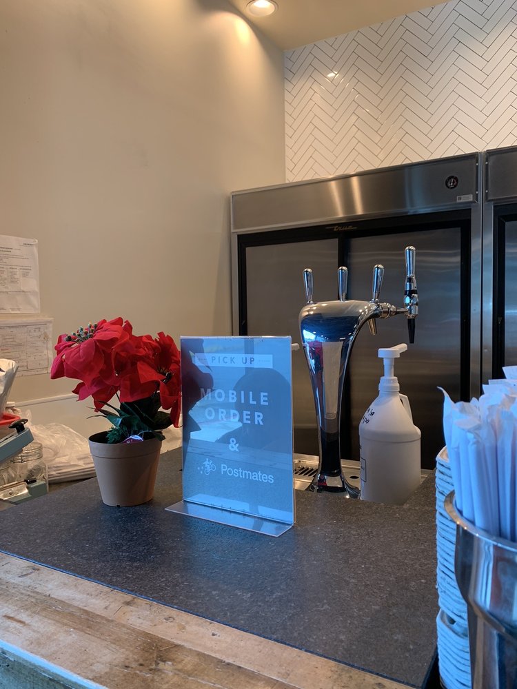 The Coffee Bean & Tea Leaf, Glendale Roadtrippers