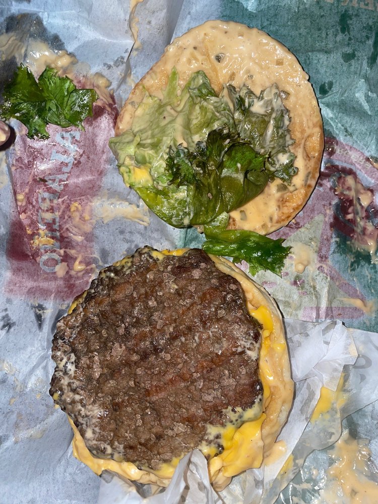 Carl's Jr