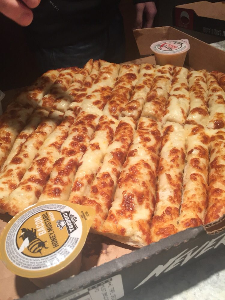 Toppers Pizza Pizza 475 Chippewa Mall Dr, Chippewa Falls, WI