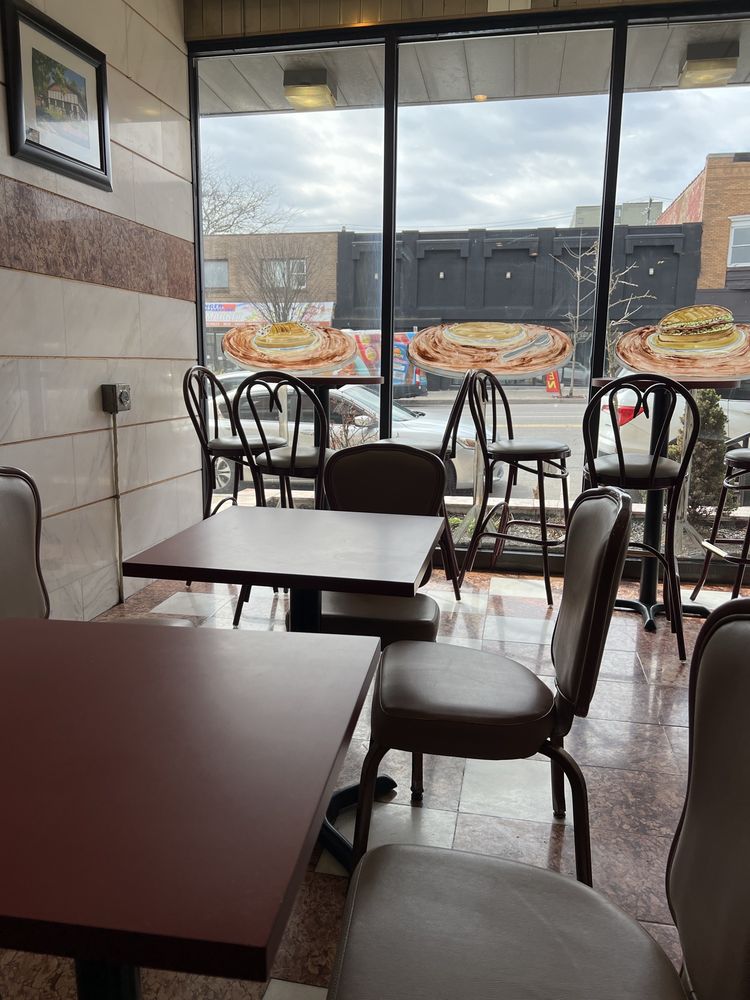 Carmen's Bakery & Deli