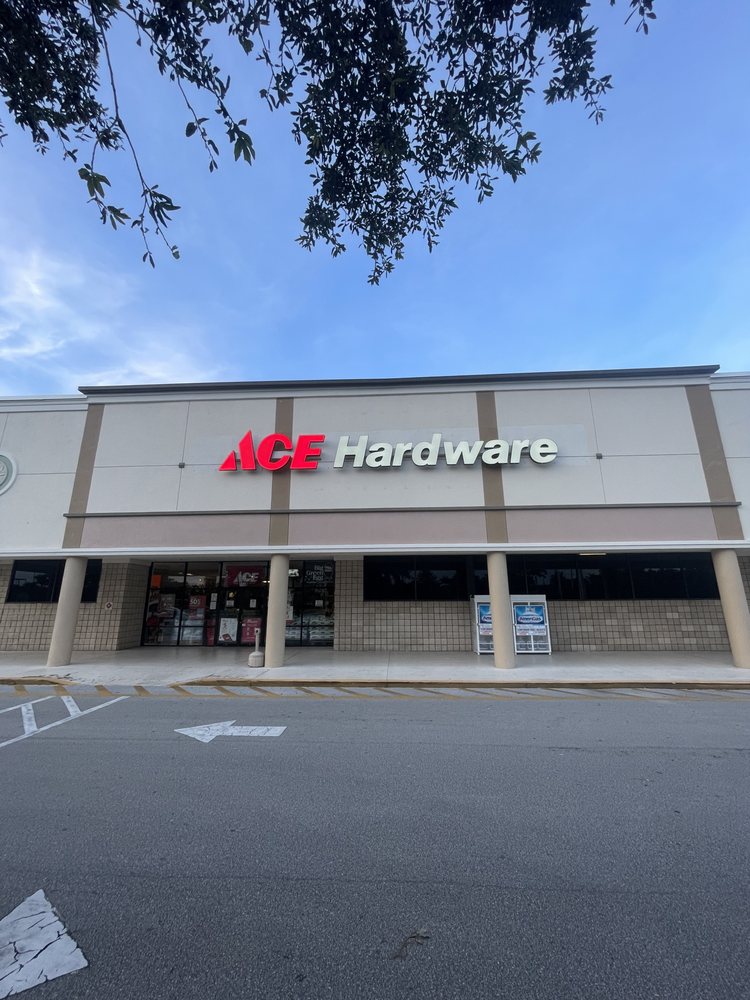 D's Ace Hardware, Florida Roadtrippers