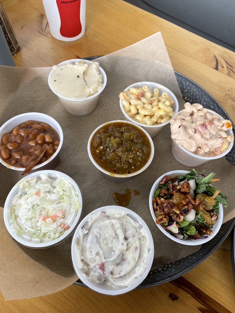 Piggin' Out SmokeHouse