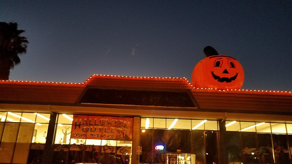Halloween Outlet