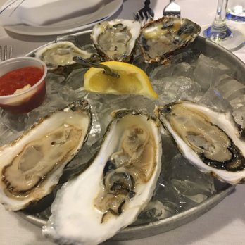 Dolphin Seafood Restaurant 98 Photos 172 Reviews Bars 12 Photo Of Dolphin Seafood Restaurant Natick Ma United States Wellfleet And Blue