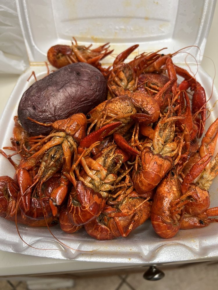 Lilly Seafood Restaurant 