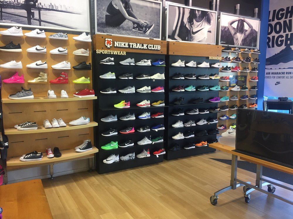 Finish Line Shoe Stores 305 W Fm 1382, Cedar Hill, TX Phone Number Yelp