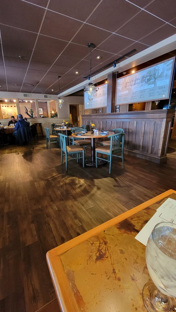 Altland House Grill & Pub