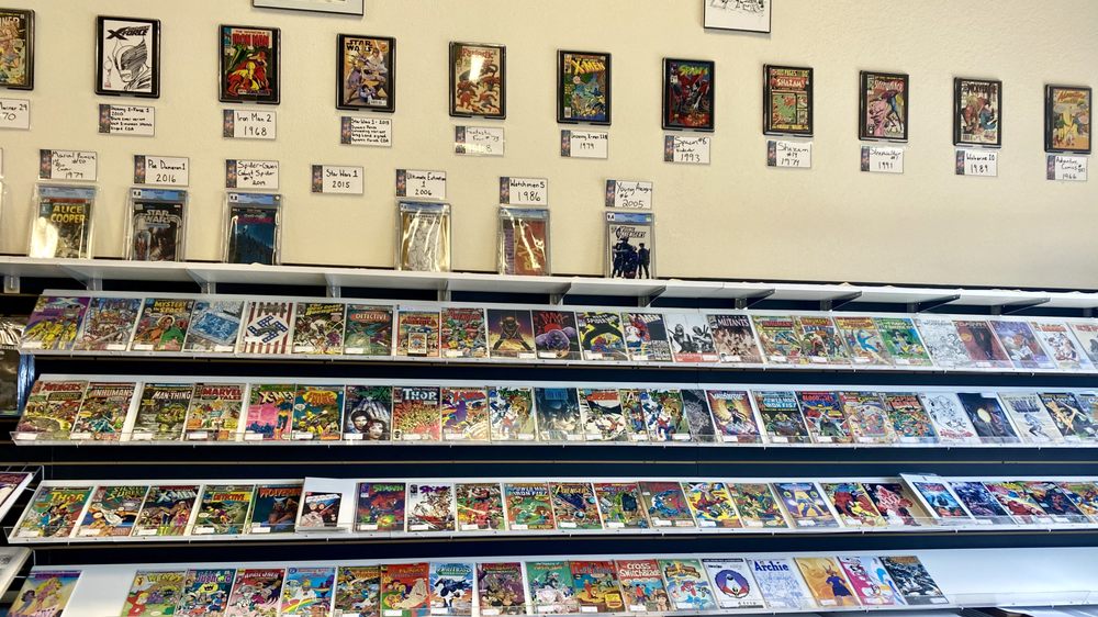 Super Galactic Games N Comics