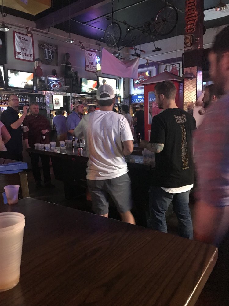 Lucky B’s Around the Corner Bar 25 Photos & 38 Reviews Dive Bars
