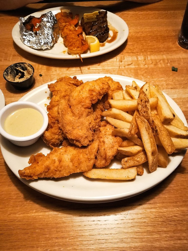 Photo of Cattleman's Roadhouse - La Grange, KY, United States. Scratch Tenders
