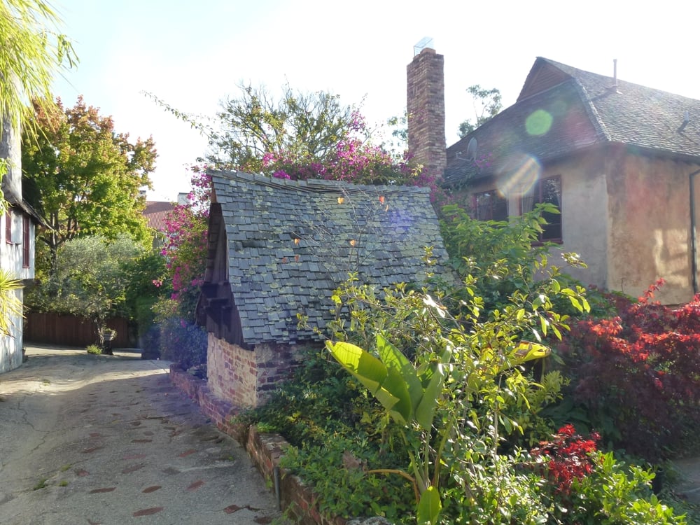 Thornburg Village / Normandy Village Landmarks & Historical Buildings