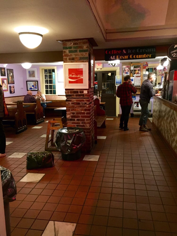 Spiritus Pizza 47 Photos & 147 Reviews Pizza 190 Commercial St