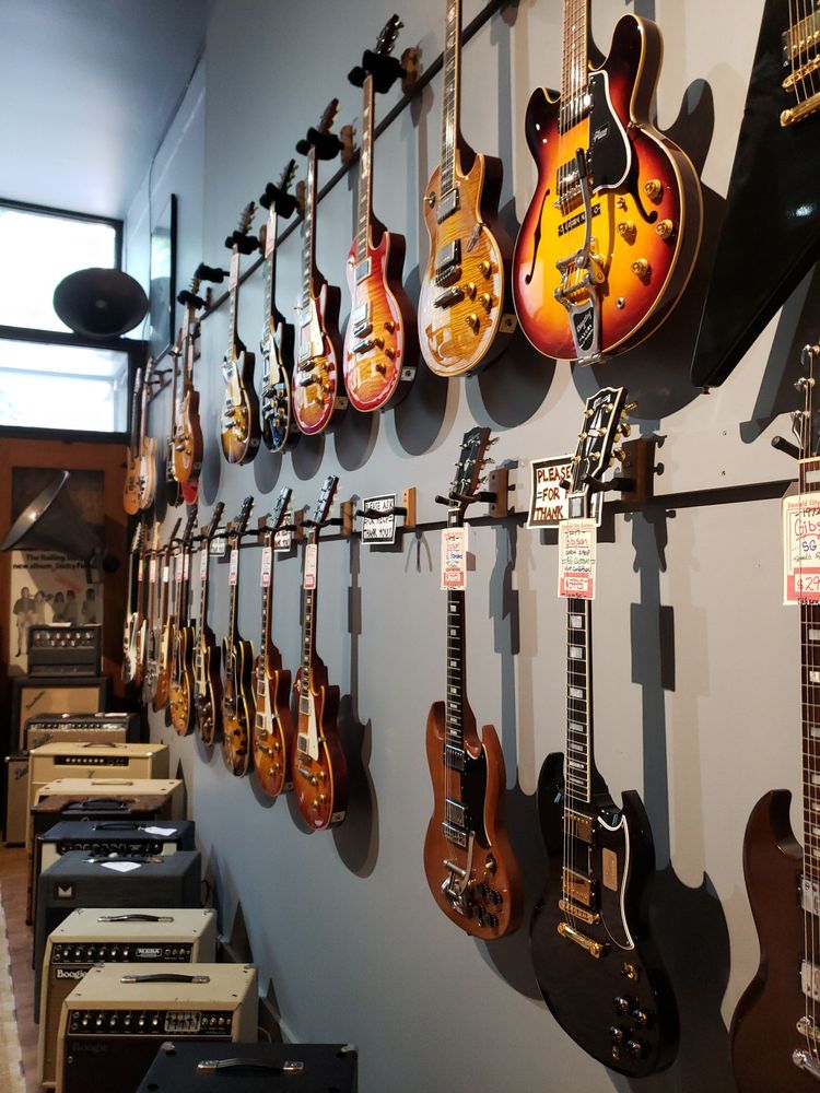 Emerald City Guitars