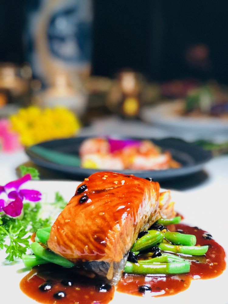 Koi Fine Asian Cuisine & Lounge Koi Fine Asian Cuisine & Lounge