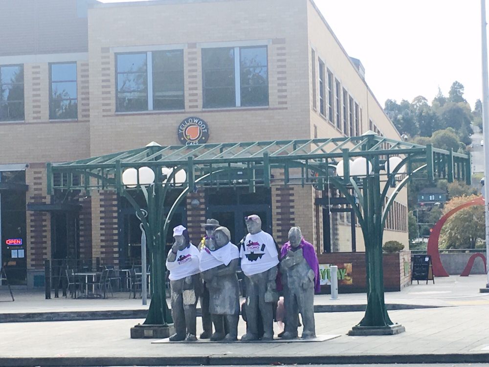 Waiting For the Interurban 19 Photos & 30 Reviews Public Art N