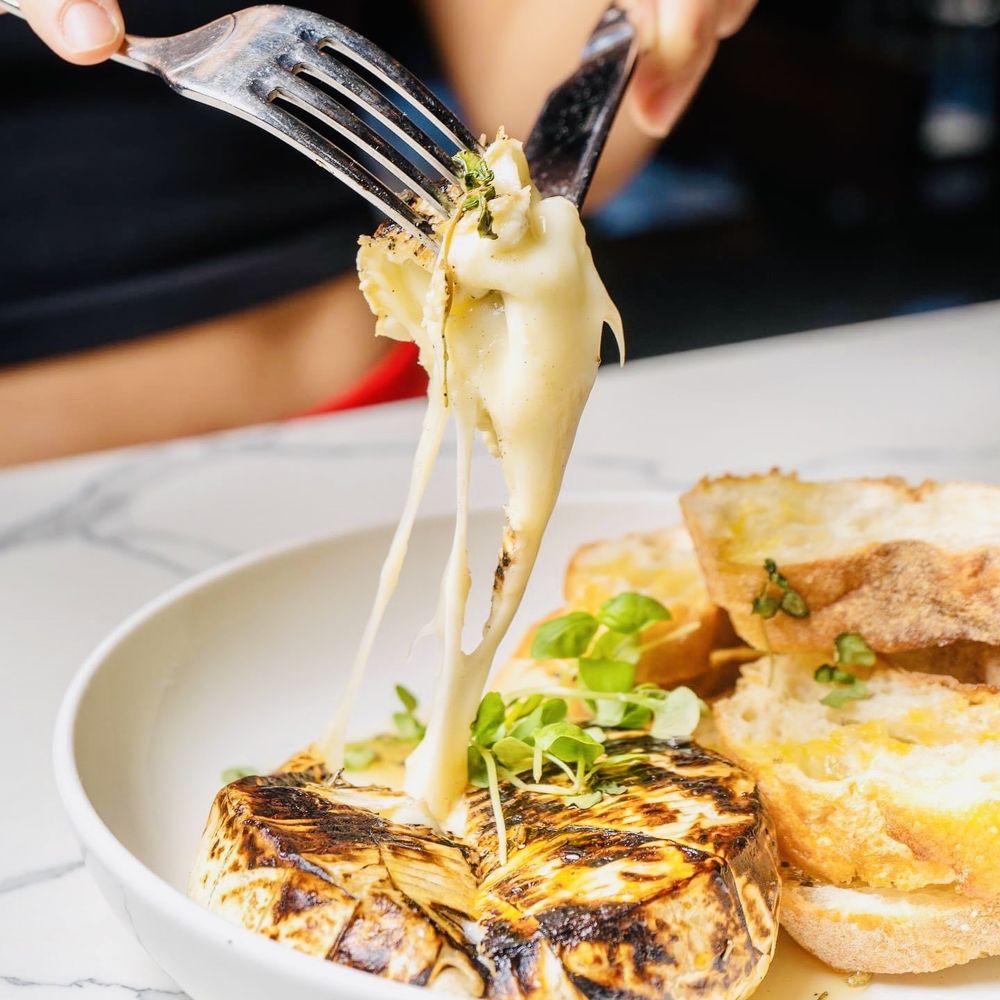 Loulou Petit Bistro & Speakeasy