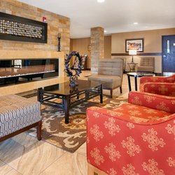 Best Western Woodland Inn 27 Photos 19 Reviews Hotels 1380 Photo Of Best Western Woodland Inn Wa United States Lobby
