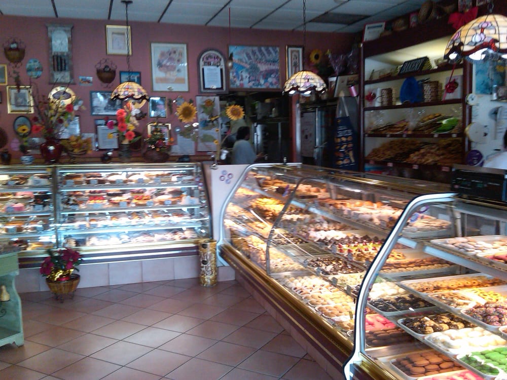 Beautiful! What a bakery should look like!! Yelp