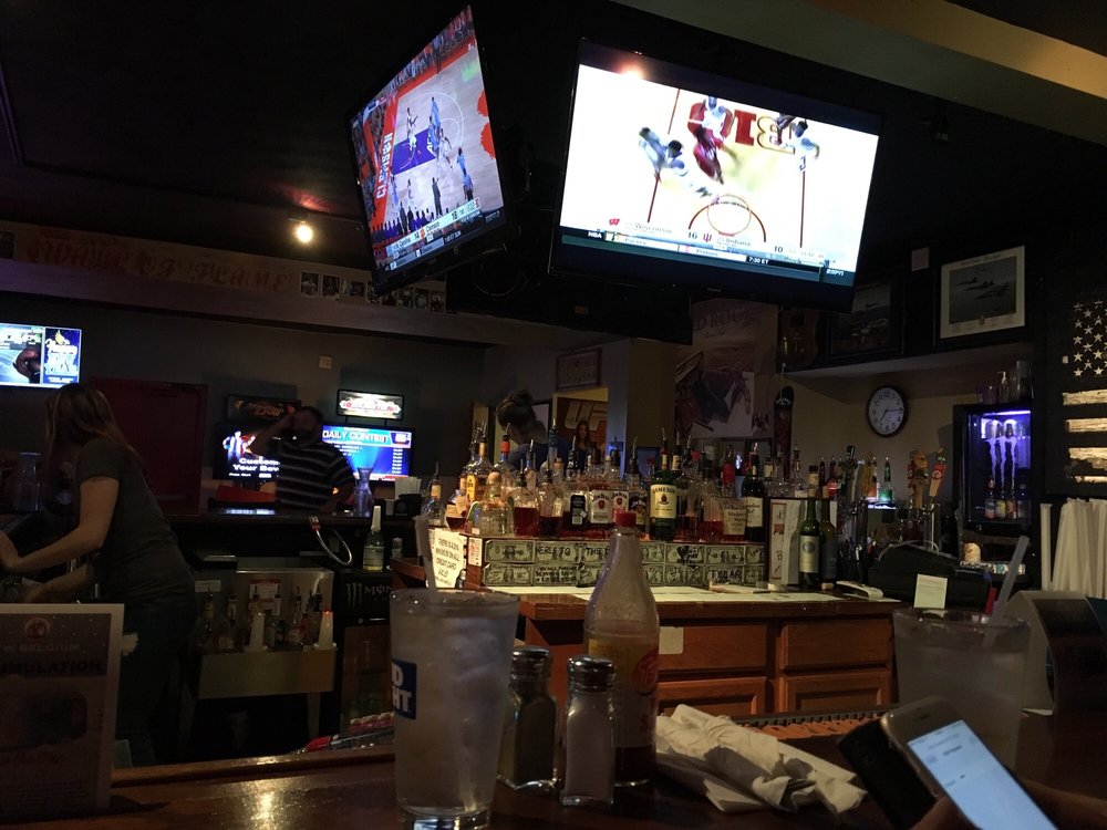 South beach hook up bars