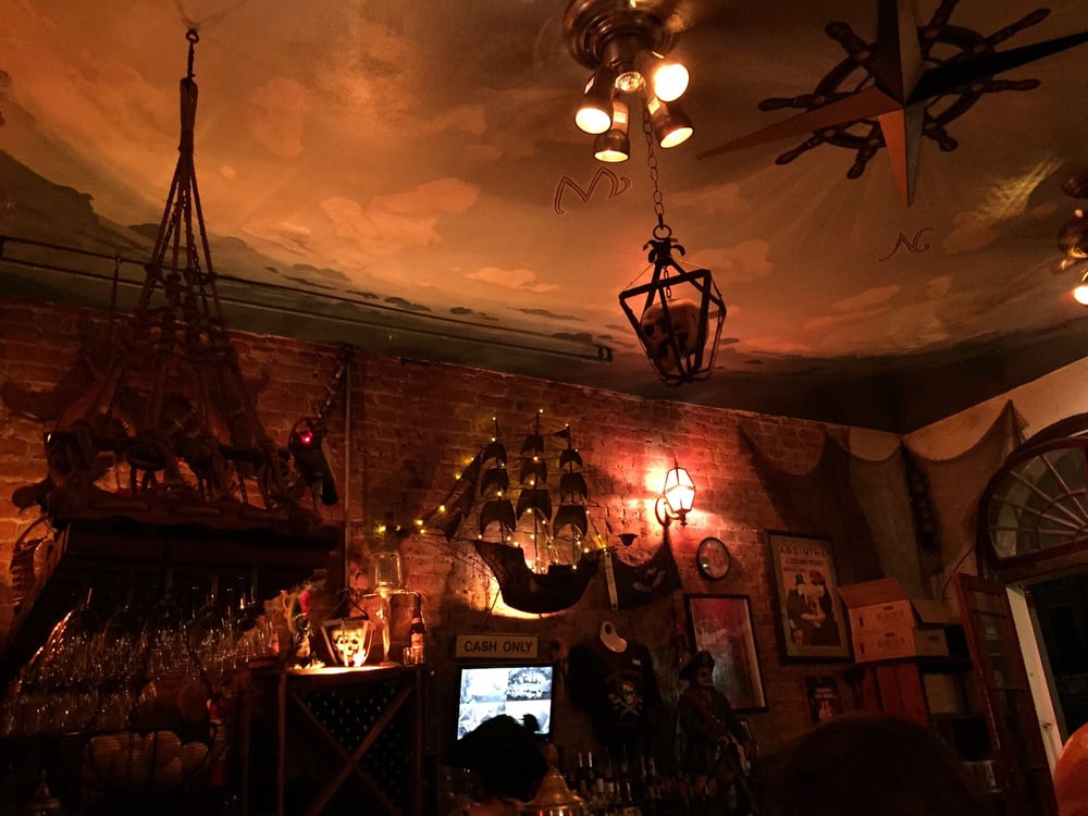 Pirates Alley Cafe 204 Photos & 194 Reviews Bars 622 Pirates Aly