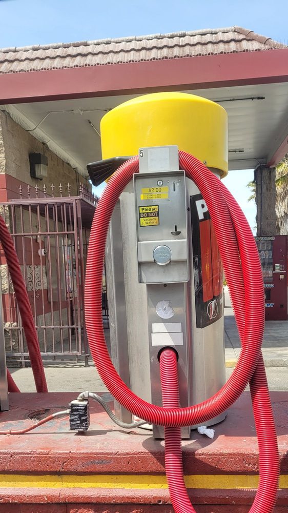 Hutch's Self-Serve Car Wash