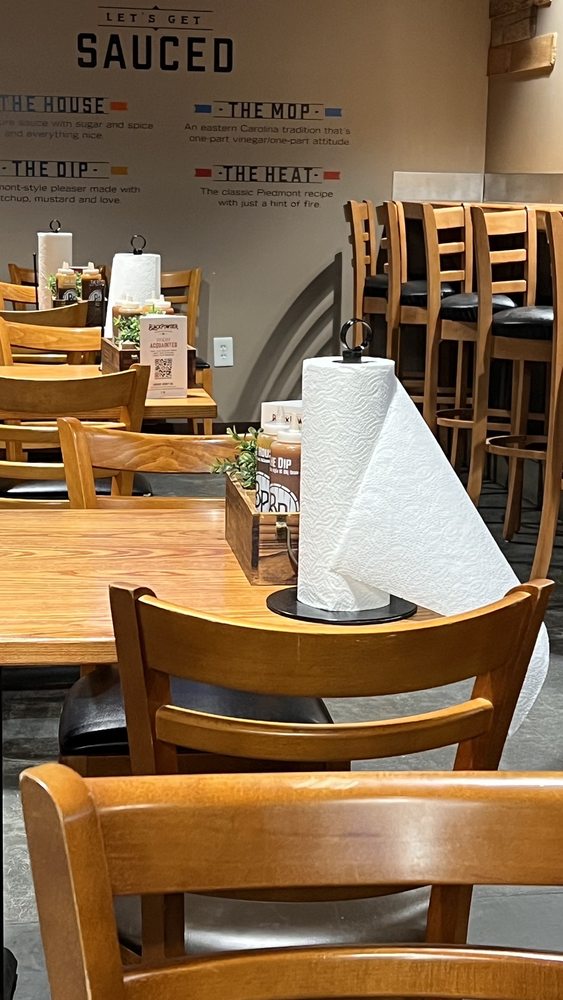 Black Powder Smokehouse - Jamestown