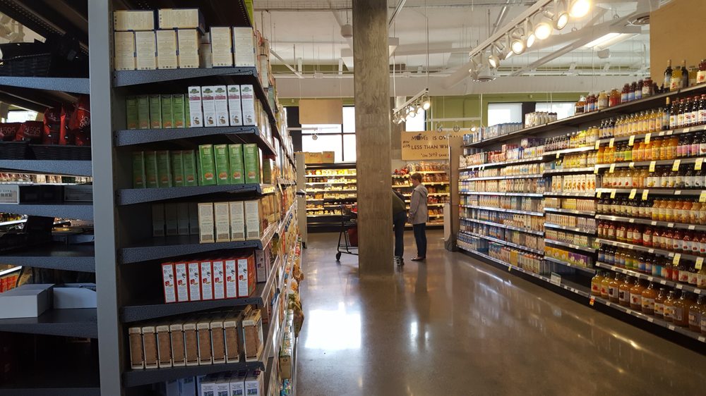 MOM's Organic Market