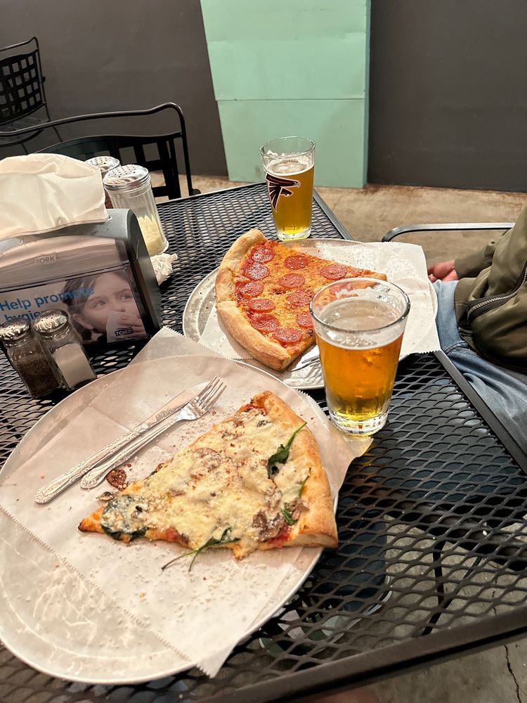 Fellini's Pizza Fellini's Pizza