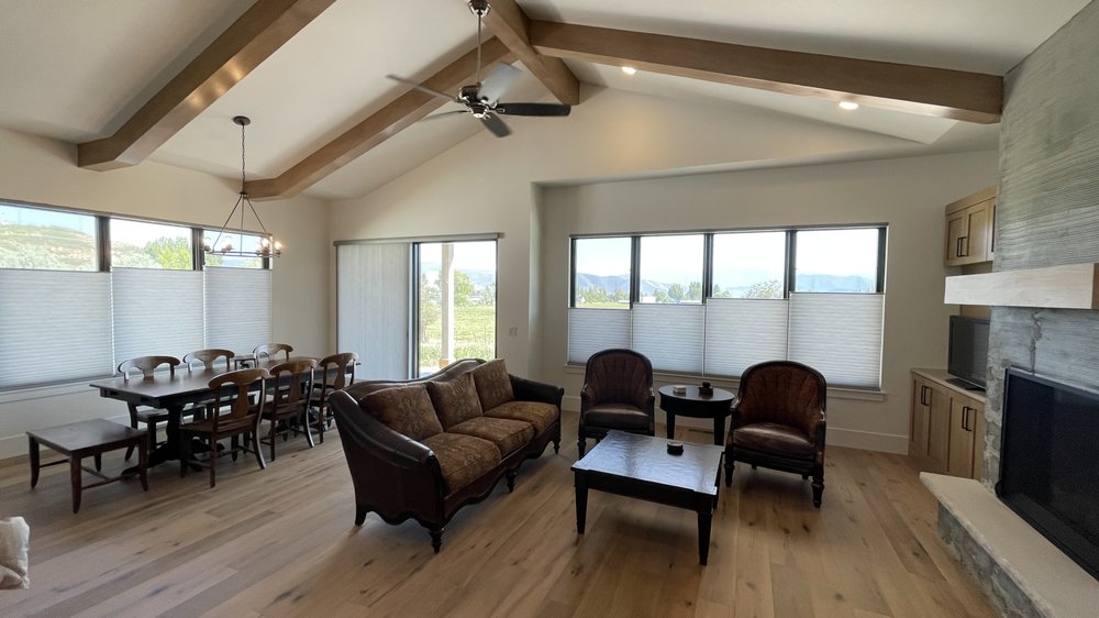 image of business Hunter Douglas - Aspen Blinds & Drapery