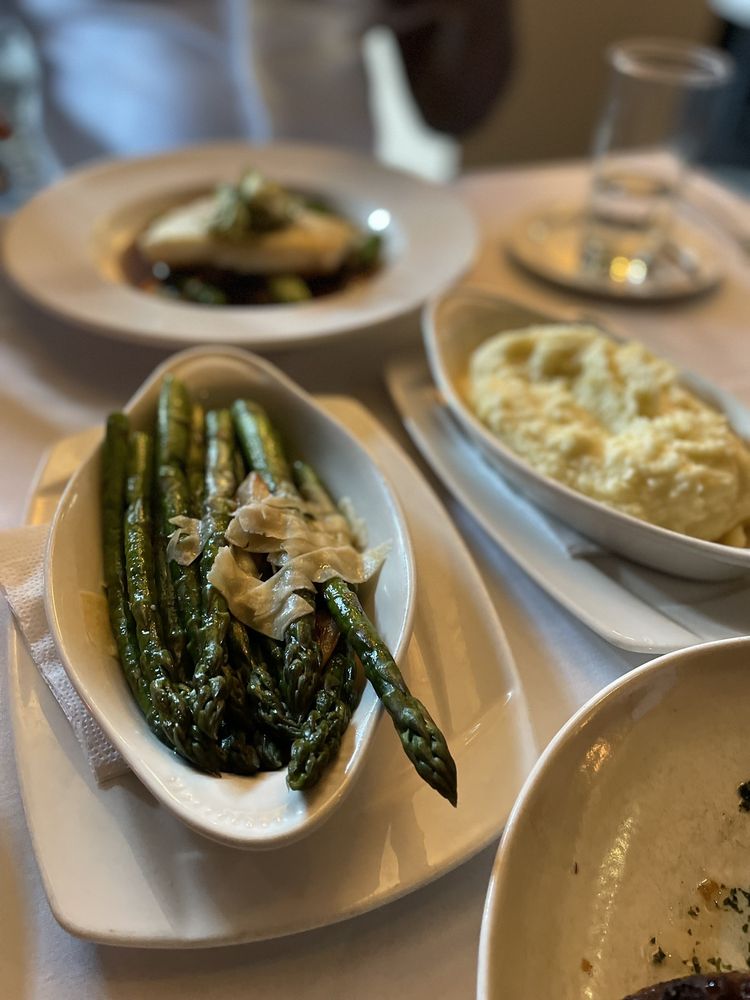 Coast & Main Seafood and Chophouse