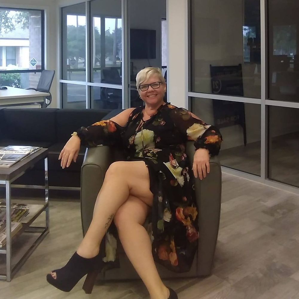 Kimberly Michael Schneider Real Estate Advisor