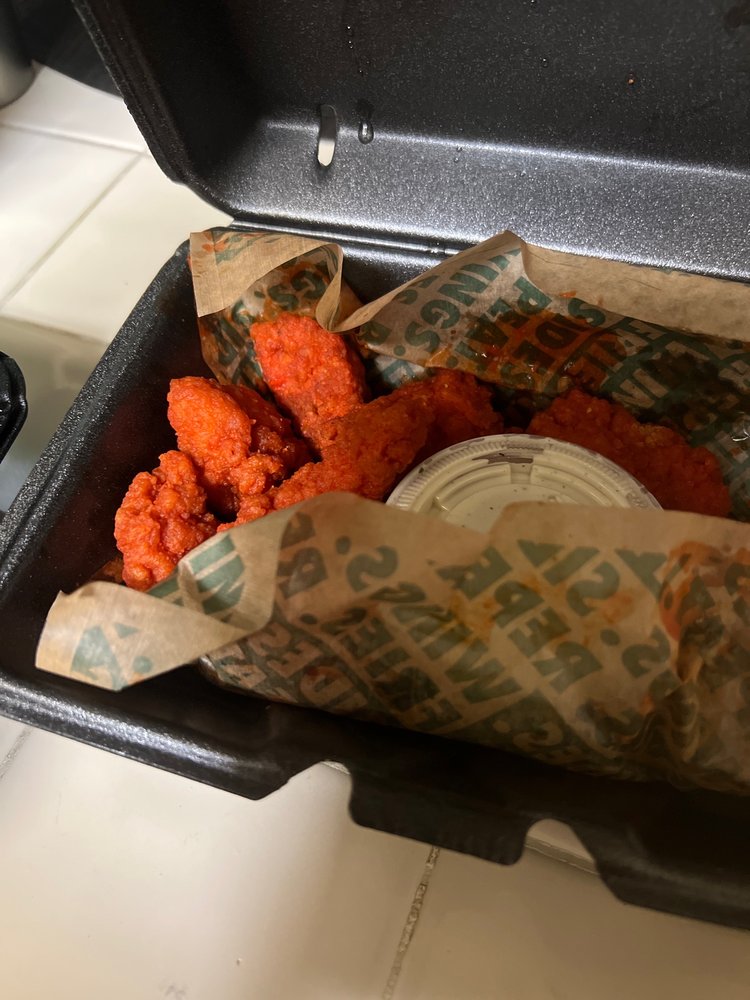 Wingstop - Cathedral City