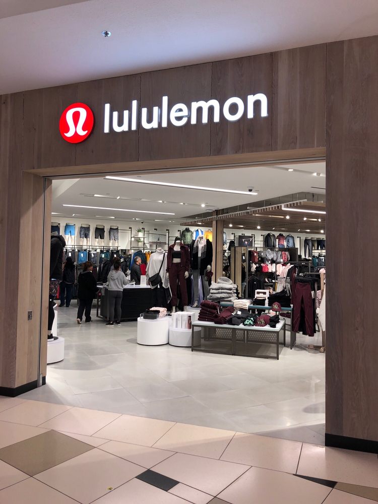 lululemon athletica 12 reviews
