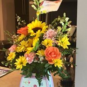 Flowerama 11 Photos Florists 2 N Navy Blvd Pensacola Fl Mixed Arrangement Florist S Choice