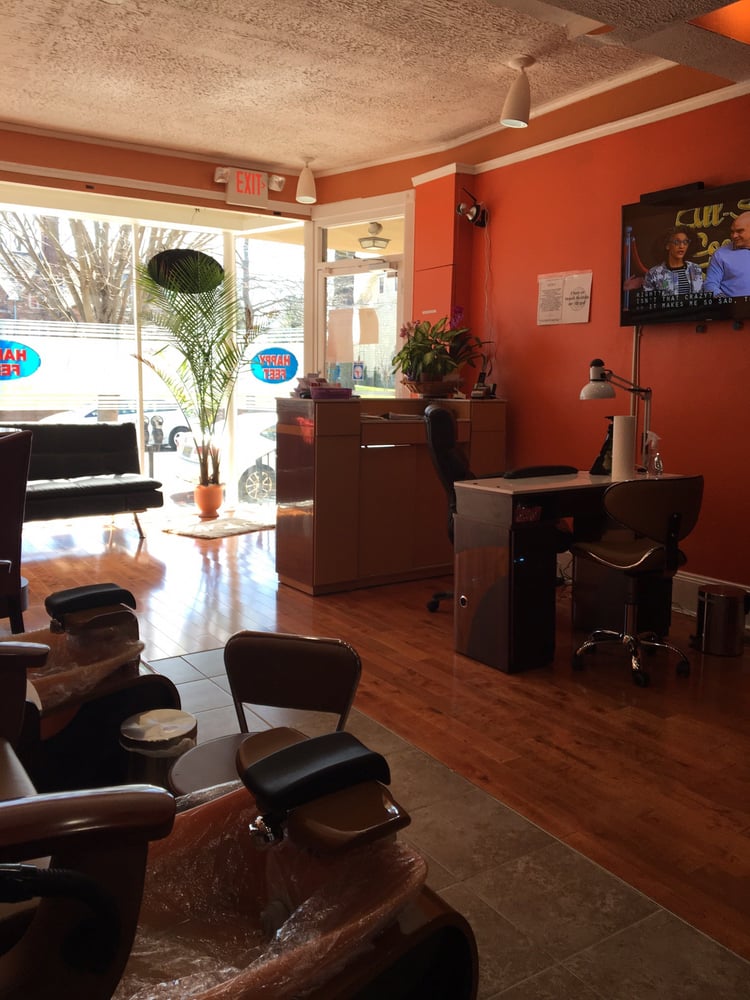 Happy Feet Nails and Spa 18 Photos & 36 Reviews Nail Salons 13 E