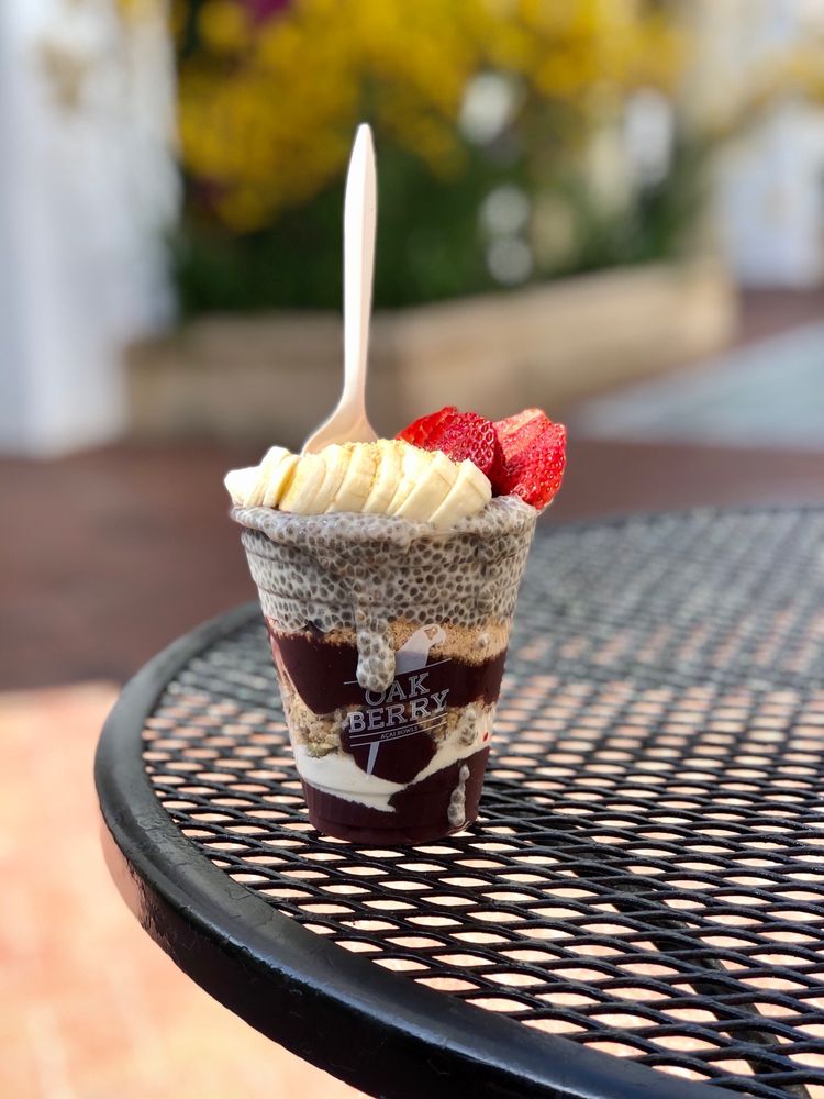 Oakberry Açaí Bowls and Smoothies