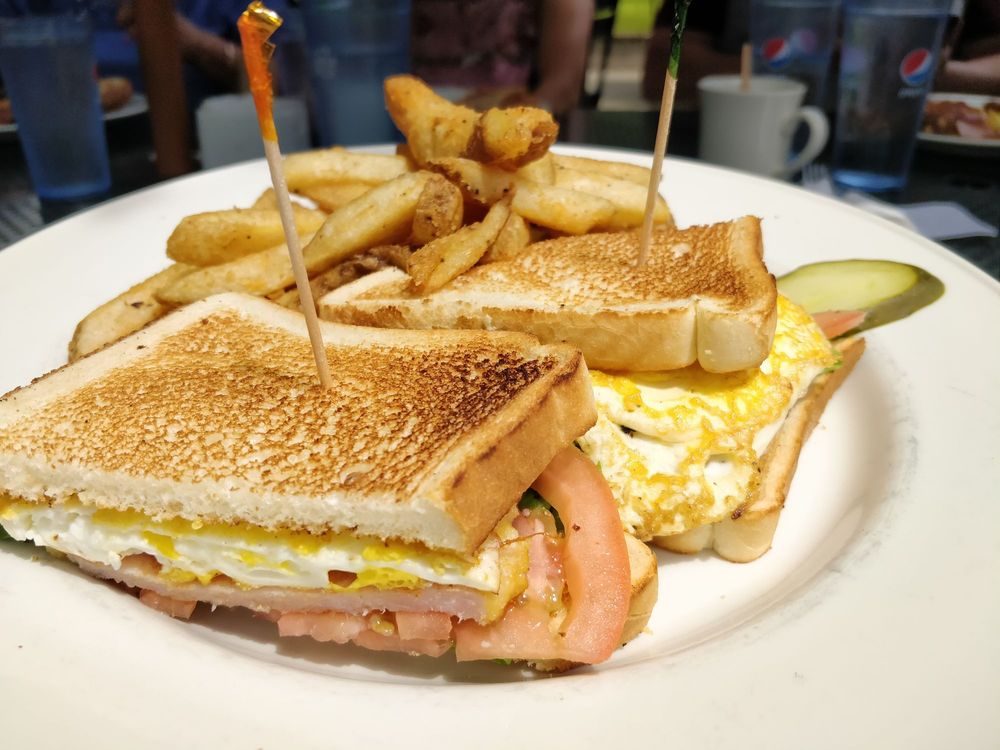 Grenadier Cafe